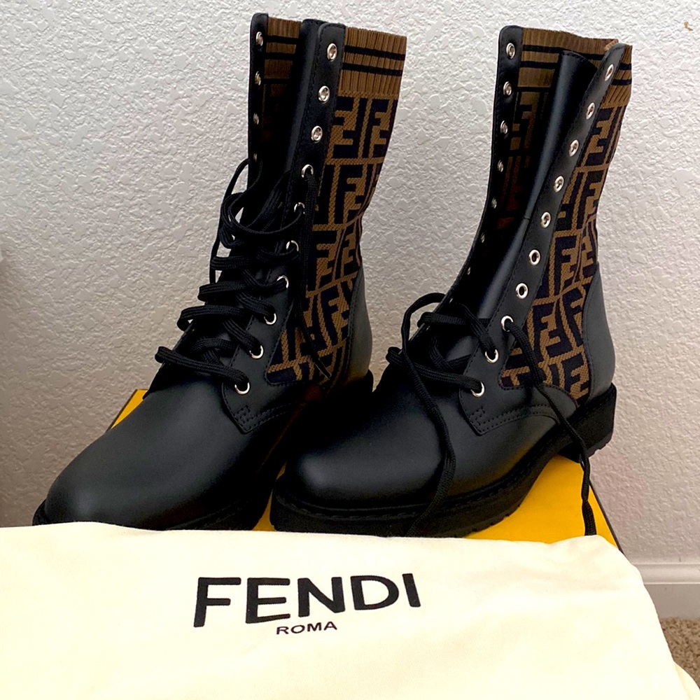 Never worn Fendi boots